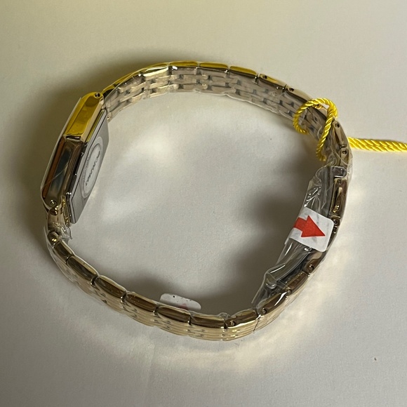 Invicta Womens Watch Angel Lady 48123 Quartz Gold Tone Stainless steel 20mm New - Picture 6 of 9